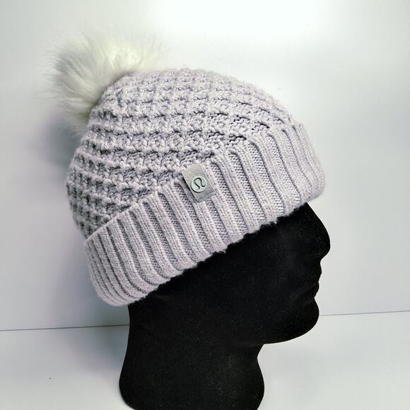 LULULEMON Beanie Adult Sz One Lavender Wool Blend Pom Hat Cozy/Warm/Snow Days - Picture 1 of 5